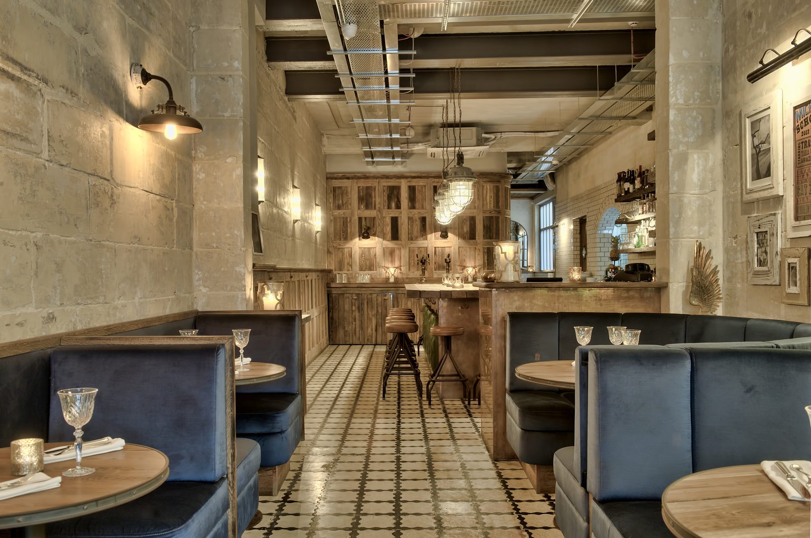 Blick durch das fertige Taproom