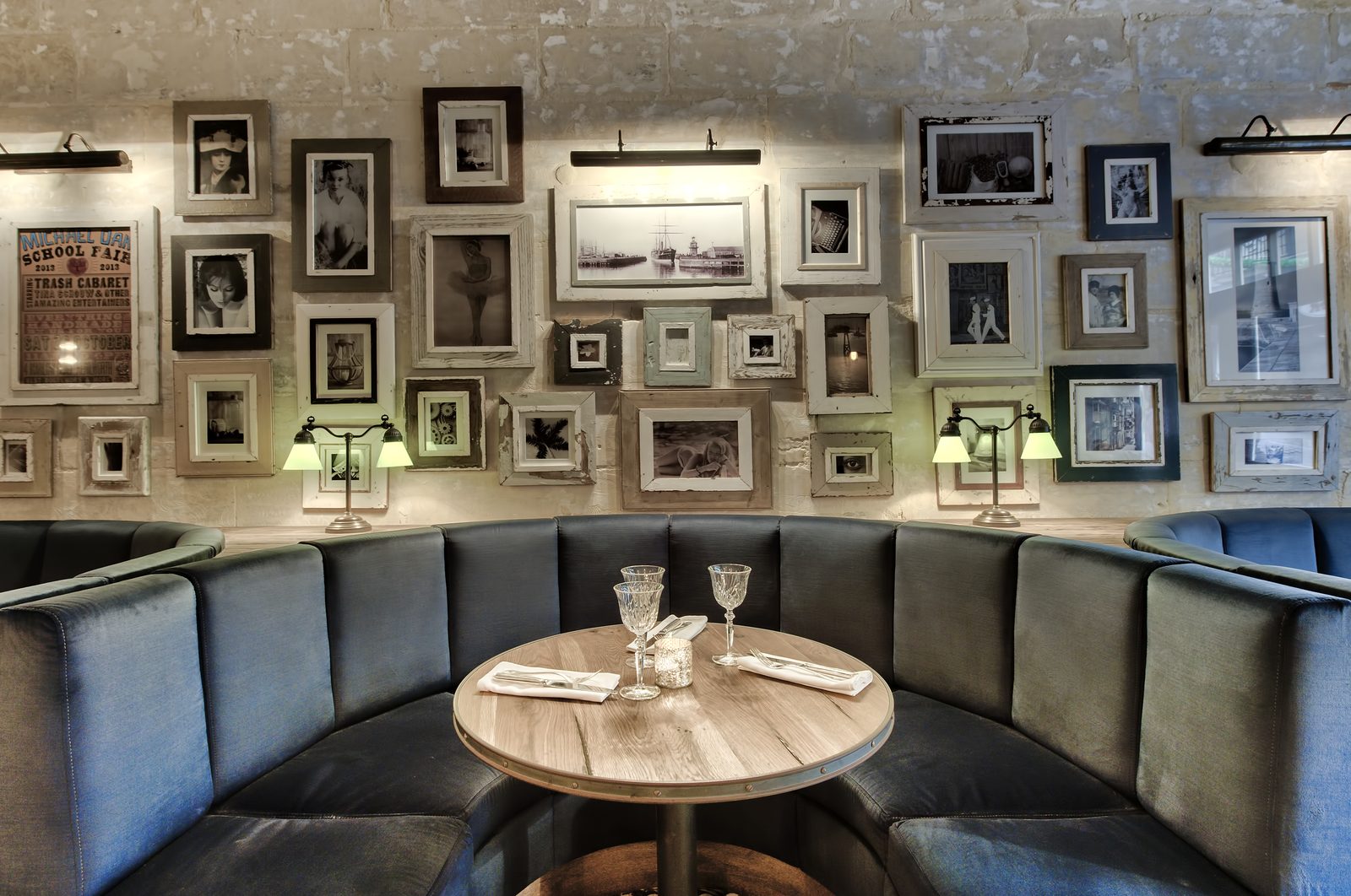 Sitznische mit Fotogalerie